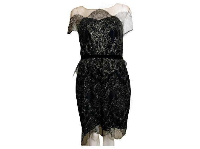 Marchesa Schwarzes und goldenes Spitzenkleid mit Illusionsausschnitt