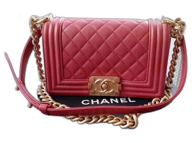 Chanel Small Red Quilted Caviar Leather Boy Bag with Gold Hardware  ref.1063568 - Joli Closet