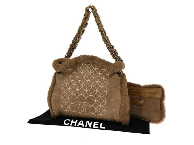 Timeless Chanel Cabas Brown Suede  ref.1066324