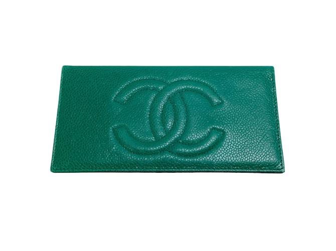 Portefeuille avec couverture de chéquier en cuir vert émeraude Chanel  ref.1066648