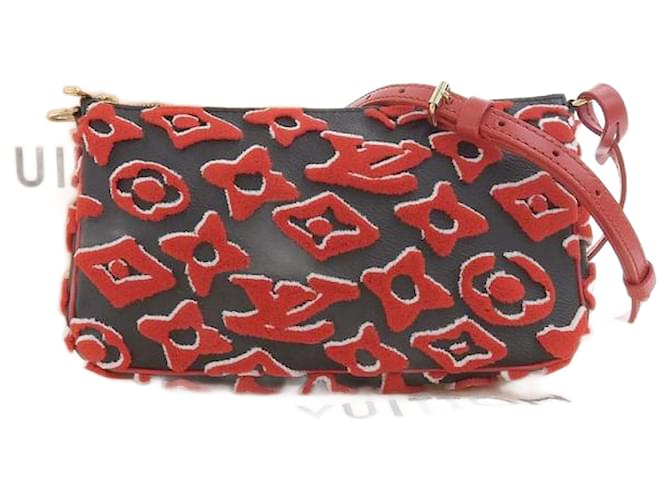 Louis Vuitton Monogram LV x UF Pochette Accessoires Bag Canvas Vanity Bag in Excellent condition Red Cloth  ref.1066754