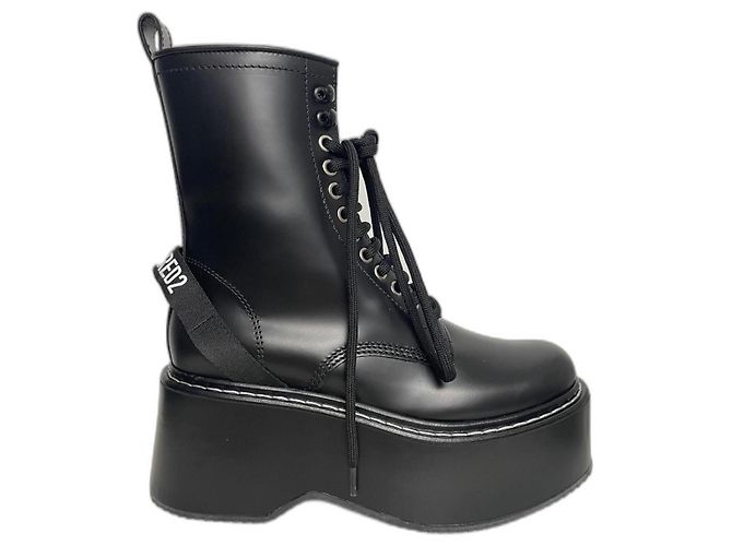 Dsquared2 Berlin black leather ankle boots