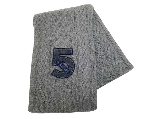 Chanel 2009 Gray Cashmere Cable Knit No 5 Scarf Grey  ref.1067883