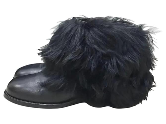 Chanel Black Leather Faux Fur Boots  ref.1068009
