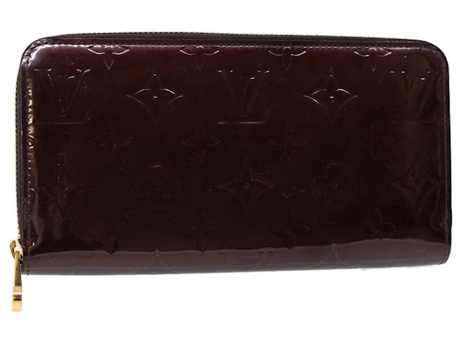LOUIS VUITTON Monogram Vernis Zippy Wallet Rouge Favist M91536 LV Auth cl743 Patent leather  ref.1070315
