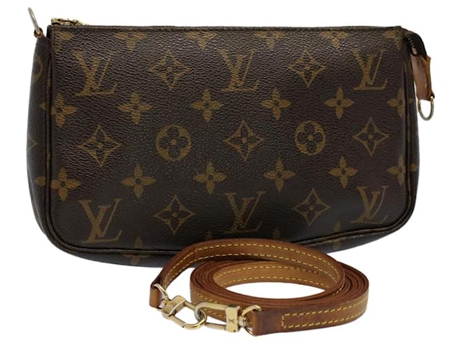 Toiletry Pouch On Chain Monogram Canvas - Wallets and Small Leather Goods | LOUIS  VUITTON