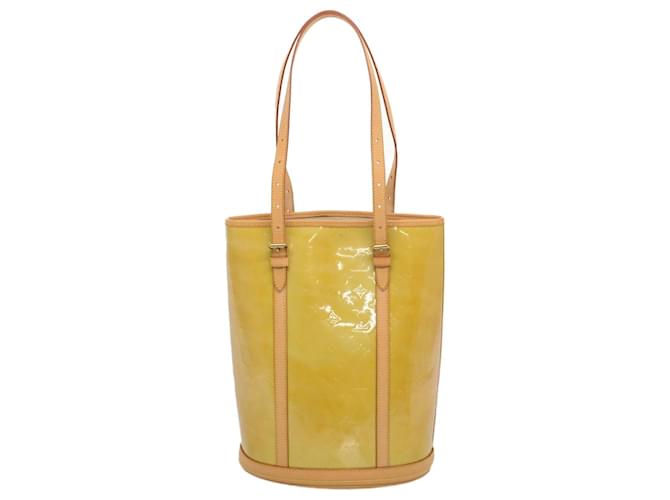 Louis Vuitton Bucket Beige Patent leather  ref.1071980
