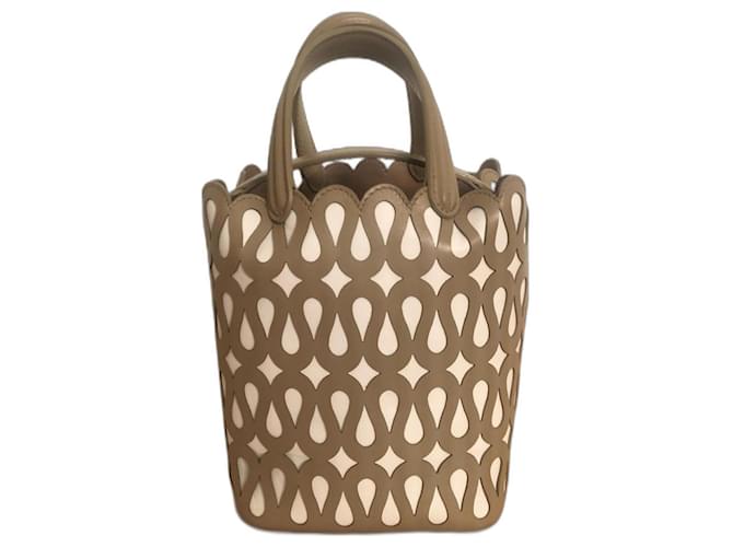 Alaïa Alaia Bucket bag in Camel and white perforated leather  ref.1072107