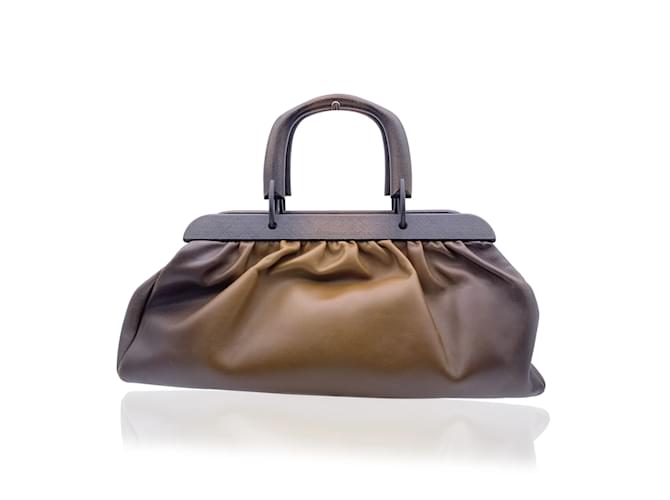 Gucci Bolsa de couro marrom com alças de madeira  ref.1075205
