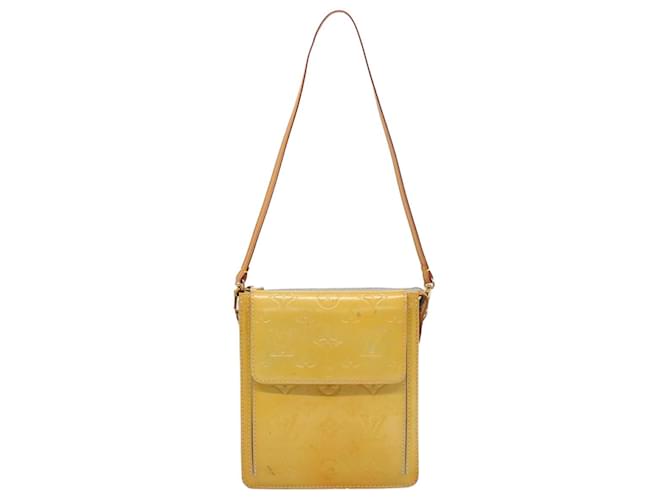 Louis Vuitton Mott Yellow Patent leather  ref.1075379