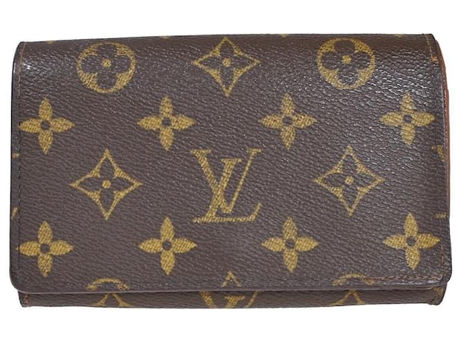 Louis Vuitton Trésor Brown Cloth  ref.1076036