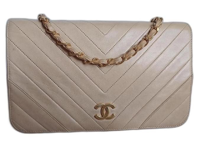 Chanel bag Beige Leather  ref.1070057