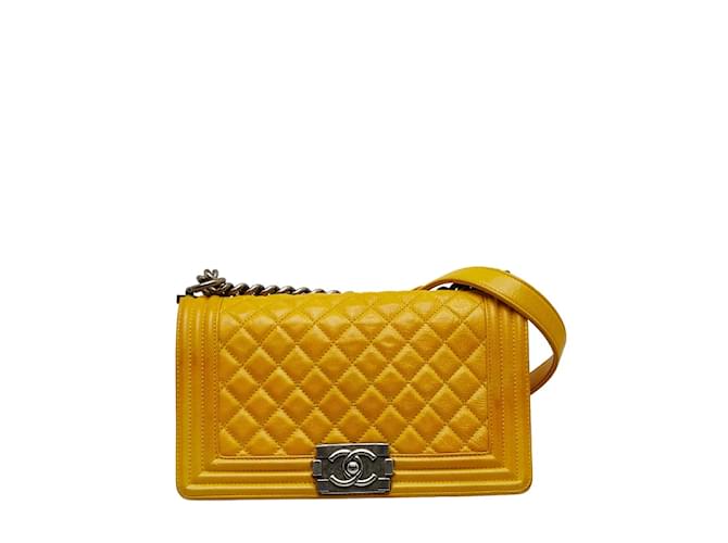 Chanel le boy discount colors