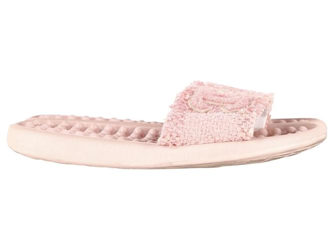 Chanel Chanclas tipo chinelas con logo CC en tweed rosa Lana  ref.1076956