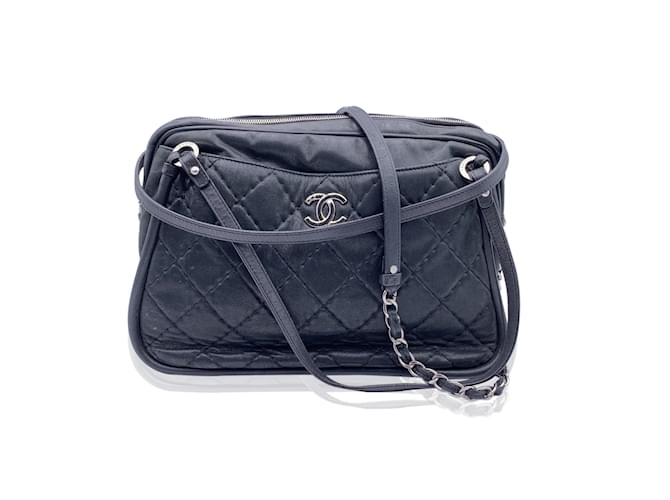 Chanel Black Quilted Leather Relax CC Tote Camera Shoulder Bag  ref.1077814