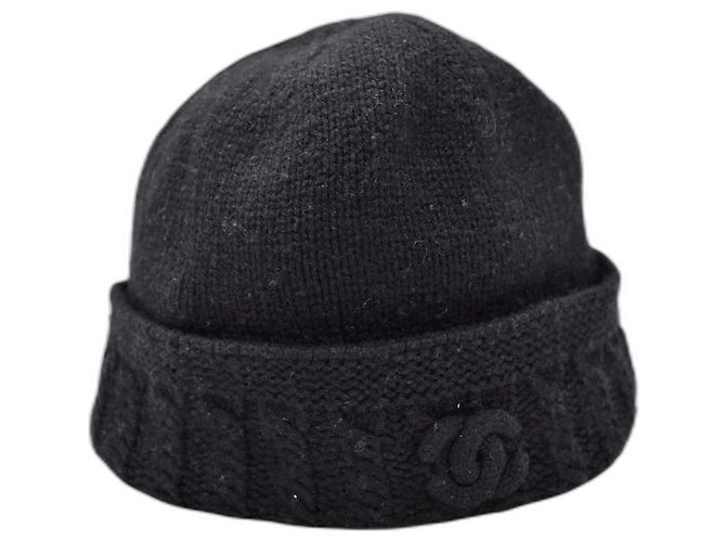 Gorro Chanel de cachemira negro con logo CC