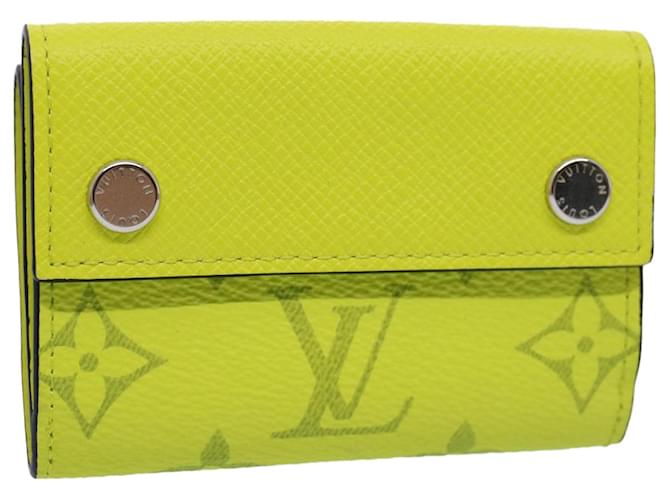 LOUIS VUITTON Portefeuille Compact Taigalama Discovery Jaune M67629 LV Auth ac2214 Toile  ref.1078115