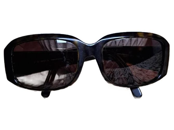 Gafas de sol Prada negras de plástico Negro