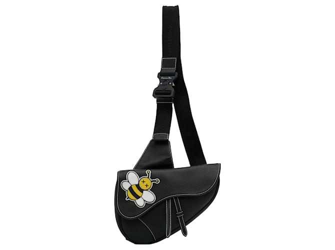 Bolso Saddle Dior negro x Kaws Bee Cuero Becerro  ref.1078502