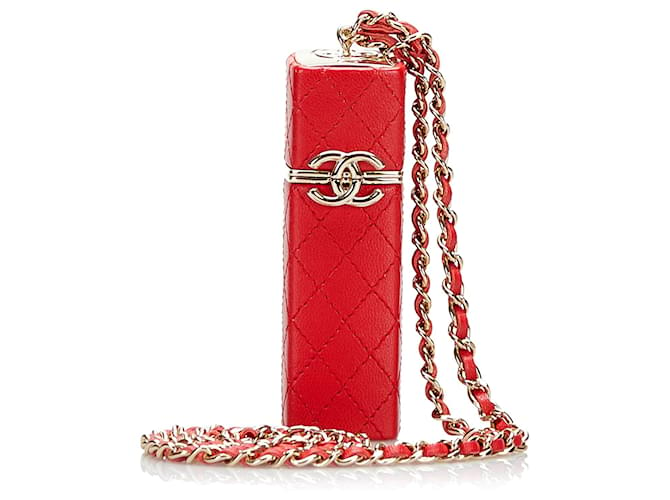 Étui à rouge à lèvres carré en cuir d'agneau rouge CC Chanel sur chaîne  ref.1078516