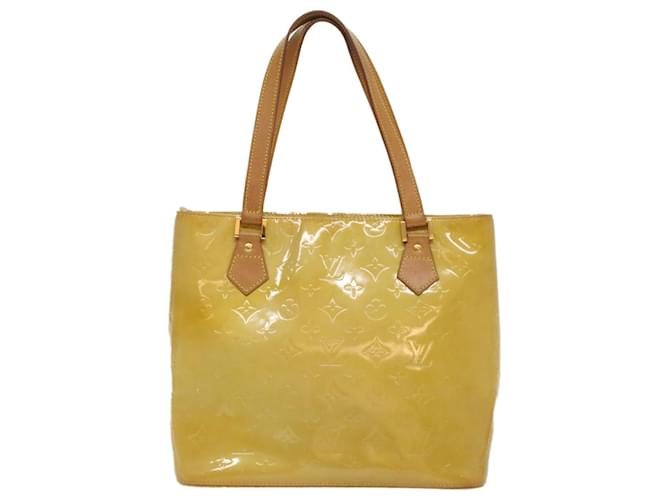 Louis Vuitton Beige Patent leather  ref.1079033