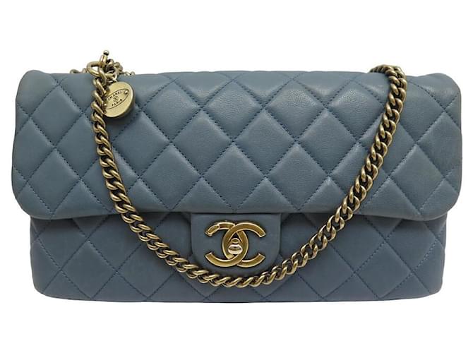 Chanel Timeless handbag 2 BLUE LEATHER BELLOWS HANDBAG  ref.1079276