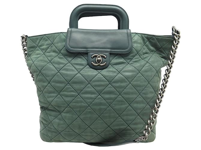 CHANEL HANDBAG TOTE TIMELESS CLASP IRIDESCENT LEATHER HAND BAG PURSE Green  ref.1079283