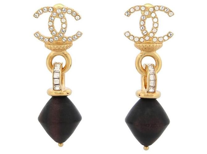 NEUF BOUCLES D'OREILLES CHANEL LOGO CC PENDANTE ET STRASS GOLDEN EARRINGS Métal Doré  ref.1079315