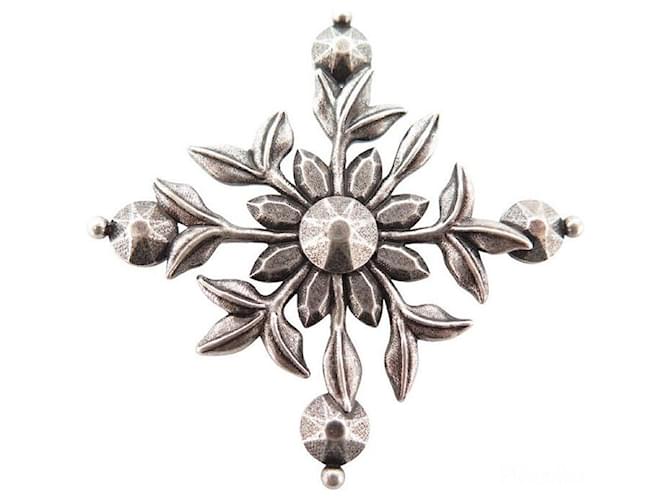 Other jewelry NEW SAINT LAURENT RUNWAY FLOWER BROOCH BRASS AGED EFFECT NEW BROOCH Silvery  ref.1079326