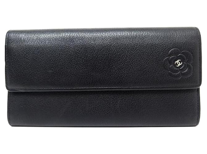 CHANEL CAMELIA WALLET CC LOGO BLACK SEEDED LEATHER LEATHER WALLET  ref.1079358