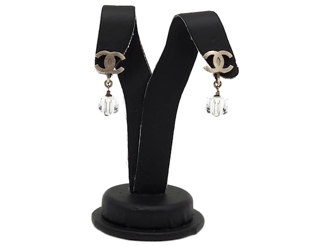 Boucles d'oreilles pendantes en argent Chanel Coco Métal Argenté  ref.1080276