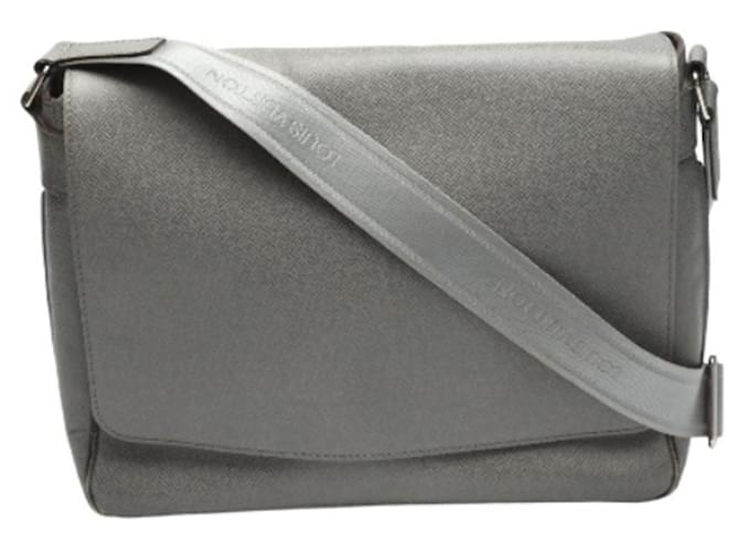 Louis Vuitton Roman Grey Leather  ref.1080664