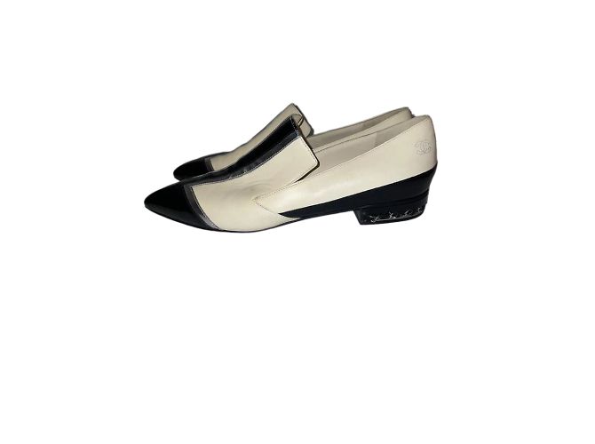 Mocassini Chanel 39 Nero Pelle verniciata