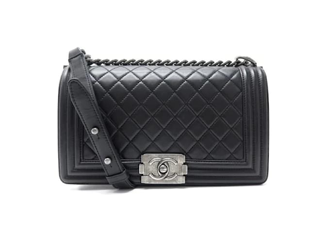 Sac Chanel Boy Classique Cuir Noir Black Leather  ref.1081293