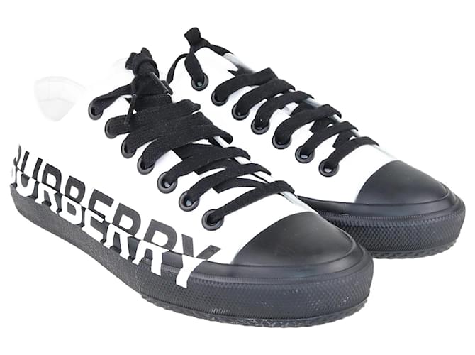 Burberry black/Baskets blanches Wo Larkhall avec logo Cuir Noir  ref.1081576