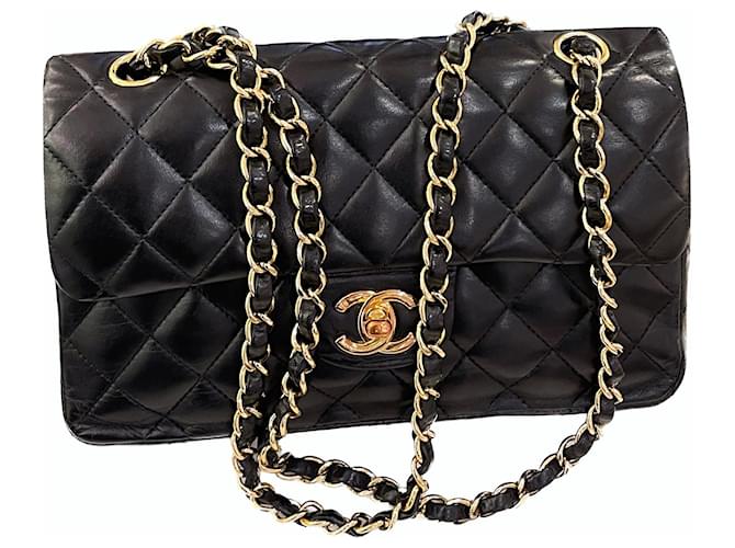 Chanel Timeless Dbl Flap Bag Black Leather  ref.1081598
