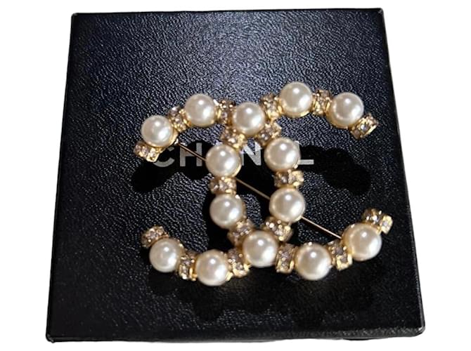 Pins, Brooches Big Camellia Pearl Brooch For Women Brand Desinger