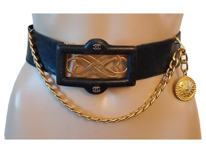 Chanel Vintage belt in black leather  ref.1082638
