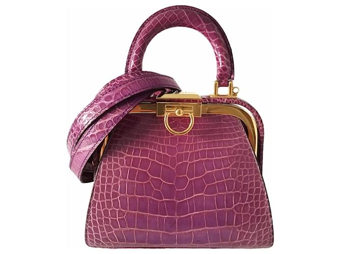 Sac Dior à poignée en cuir façon crocodile violet  ref.1082882