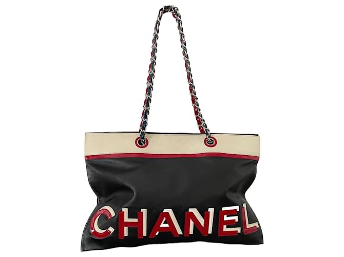 Chanel Taschen Schwarz Rot Blau Beige Aus weiß Marineblau Leder Lackleder Lack  ref.1083204