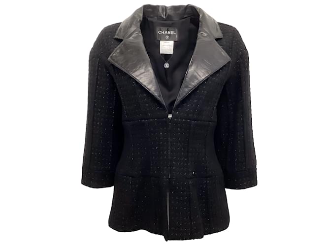 Giacca Chanel Boucle nera con colletto in pelle Nero Lana  ref.1085814