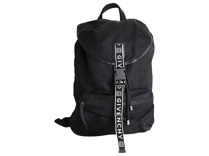 Givenchy Light 3 Backpack in Black Nylon ref.1086015 Joli Closet