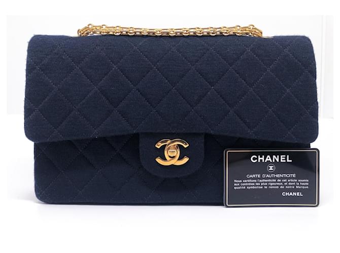 Maravilhosa bolsa de ombro Chanel Timeless em jersey azul-marinho. Azul marinho Algodão  ref.1086273