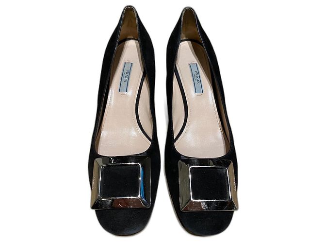 Escarpins Prada en daim noir à boucle