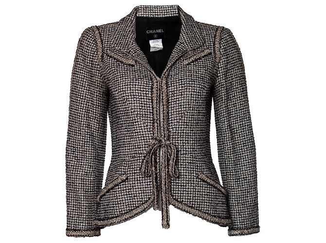 Chanel, giacca in tweed nero e oro