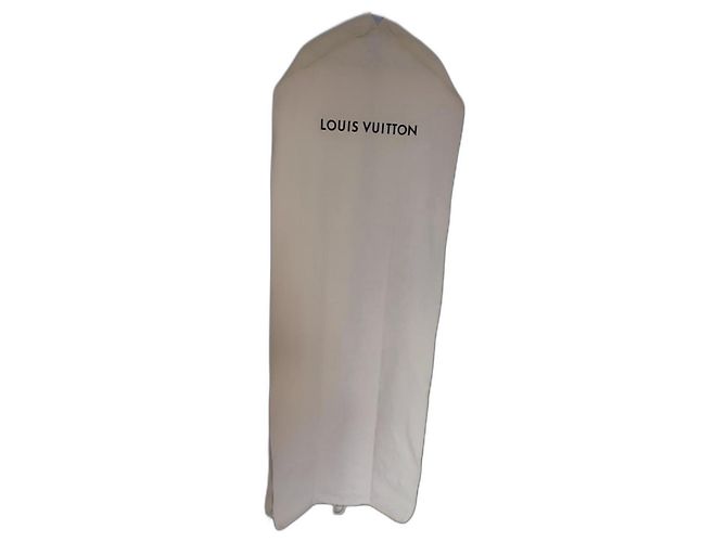 Louis Vuitton cobertura de roupas Bege