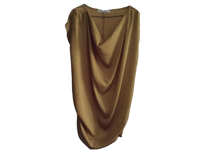 Vestido Max Mara de seda dourado comprimento no joelho