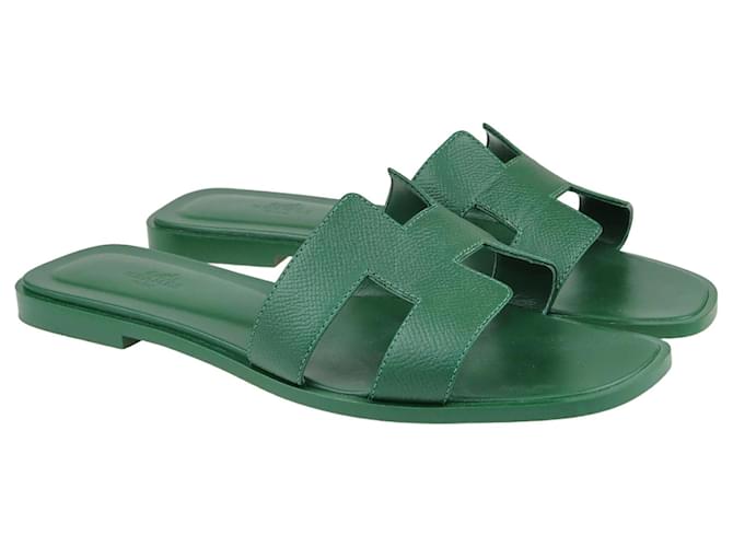 Hermès Green Oran Sandals Leather  ref.1088717