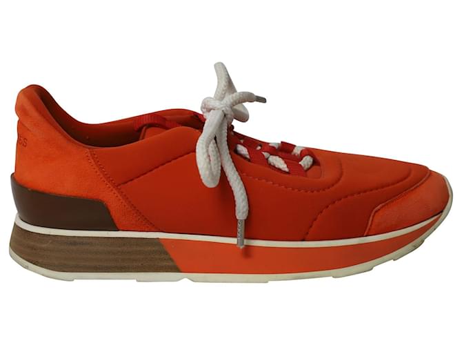 Hermès Sneakers basse Hermes Miles in pelle scamosciata arancione Svezia  ref.1088765