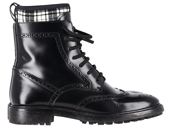 Dior D-Order niedrige Stiefel aus schwarzem Lackleder  ref.1089209